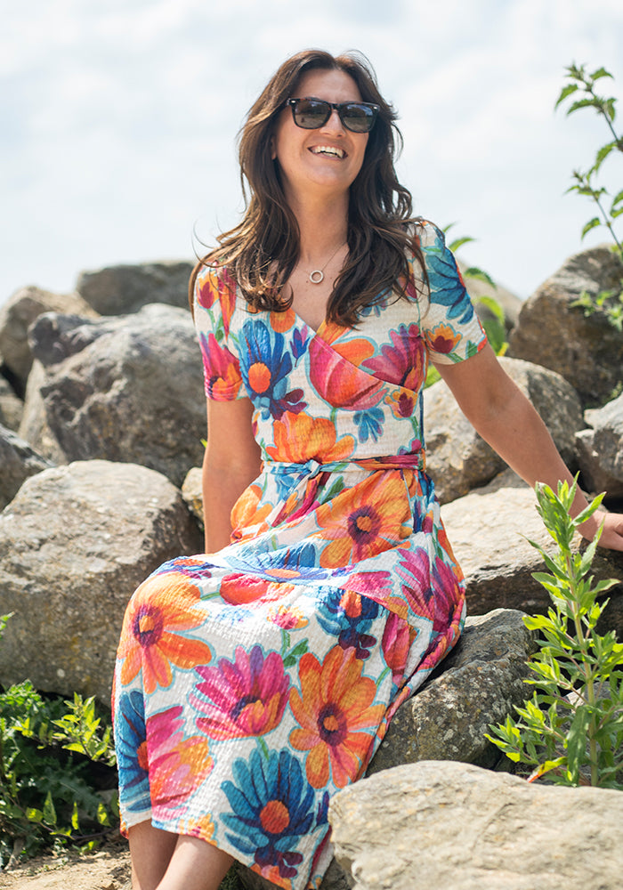 Ella Bold Painted Floral Print Tiered Hem Midi Dress