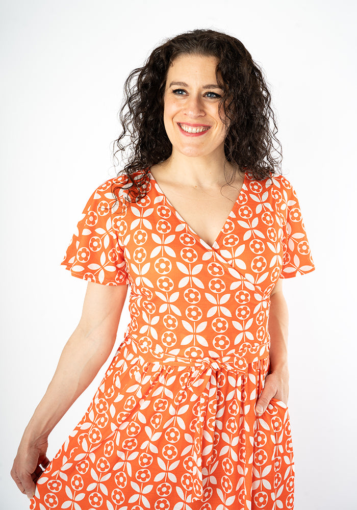 Esti Retro Flower Print Tiered Hem Maxi Dress