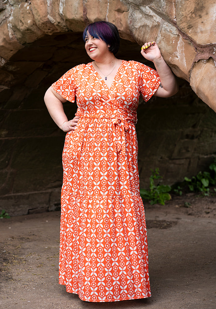 Esti Retro Flower Print Tiered Hem Maxi Dress